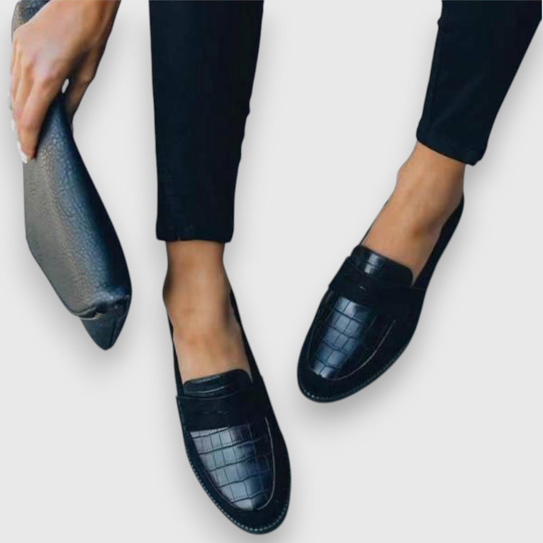 Mariluz | Women's Orthopedic Slip-On Loafers with Padded Insoles and Soft Lining