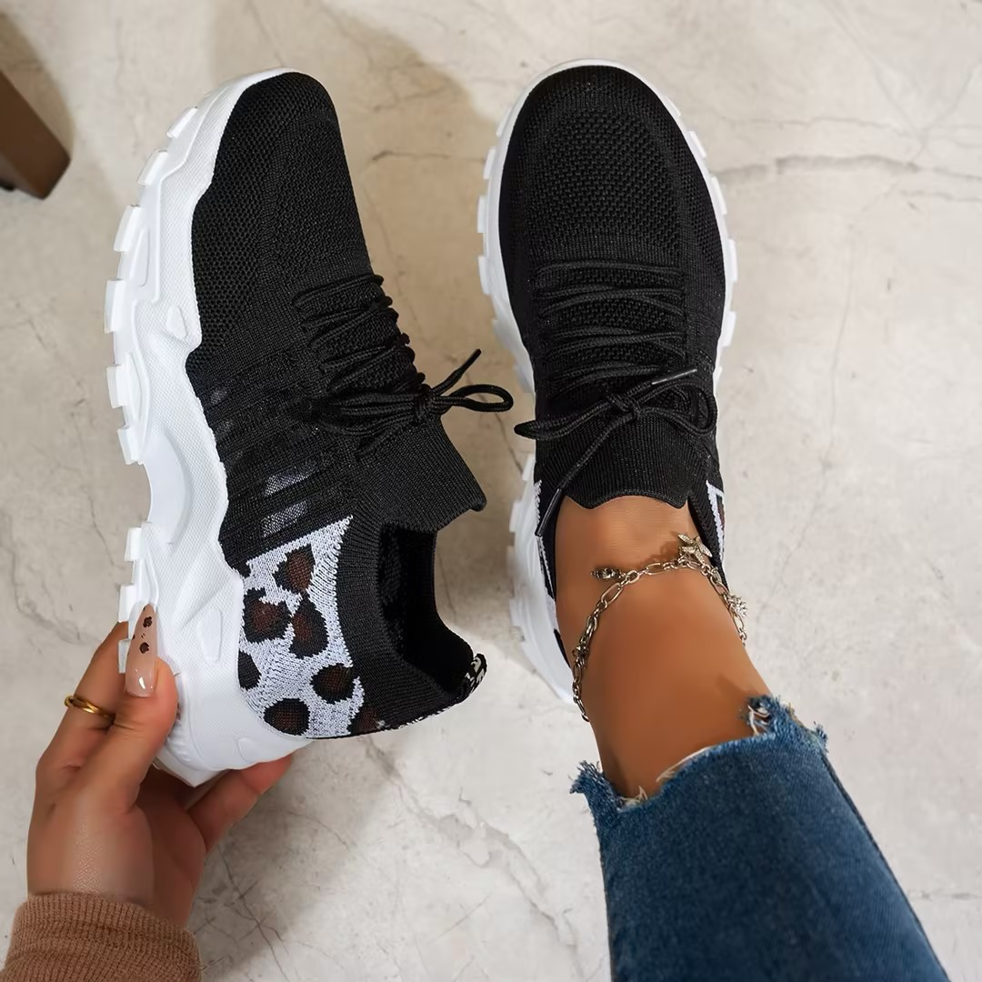 Maica | Women's Orthopedic Trainers With Wide Toe Box and Arch Support