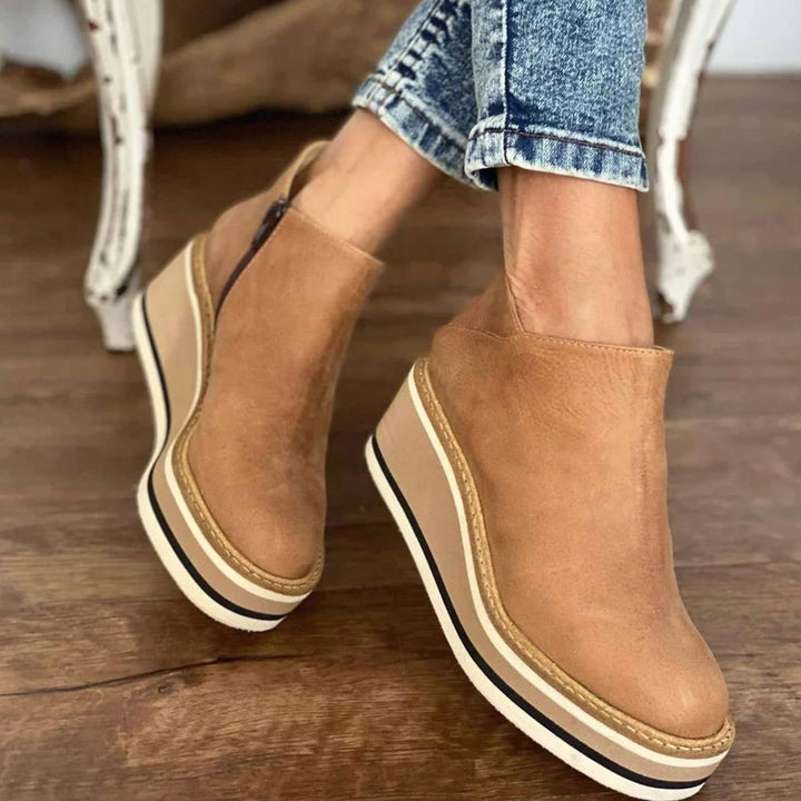 Women's Faux Leather Side-Zip Chunky Platform Ankle Boots - Khaki