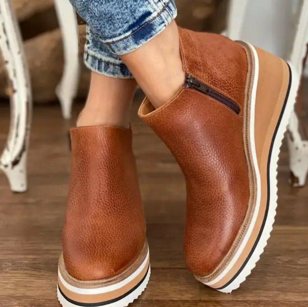 Women's Faux Leather Side-Zip Chunky Platform Ankle Boots - Brown