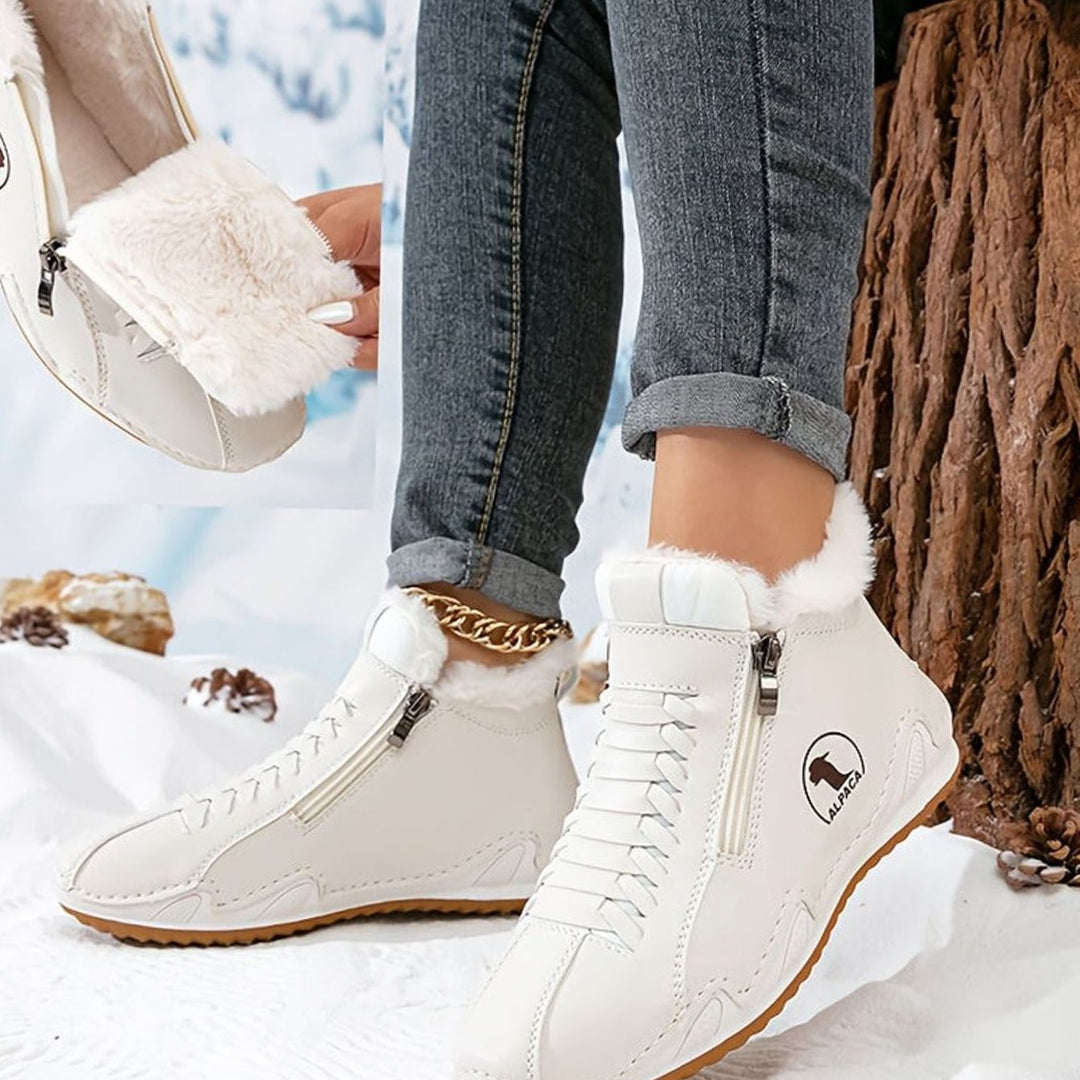 Women's Fleece-Lined Lace-Up Winter Ankle Boots Wide Toe Box - White