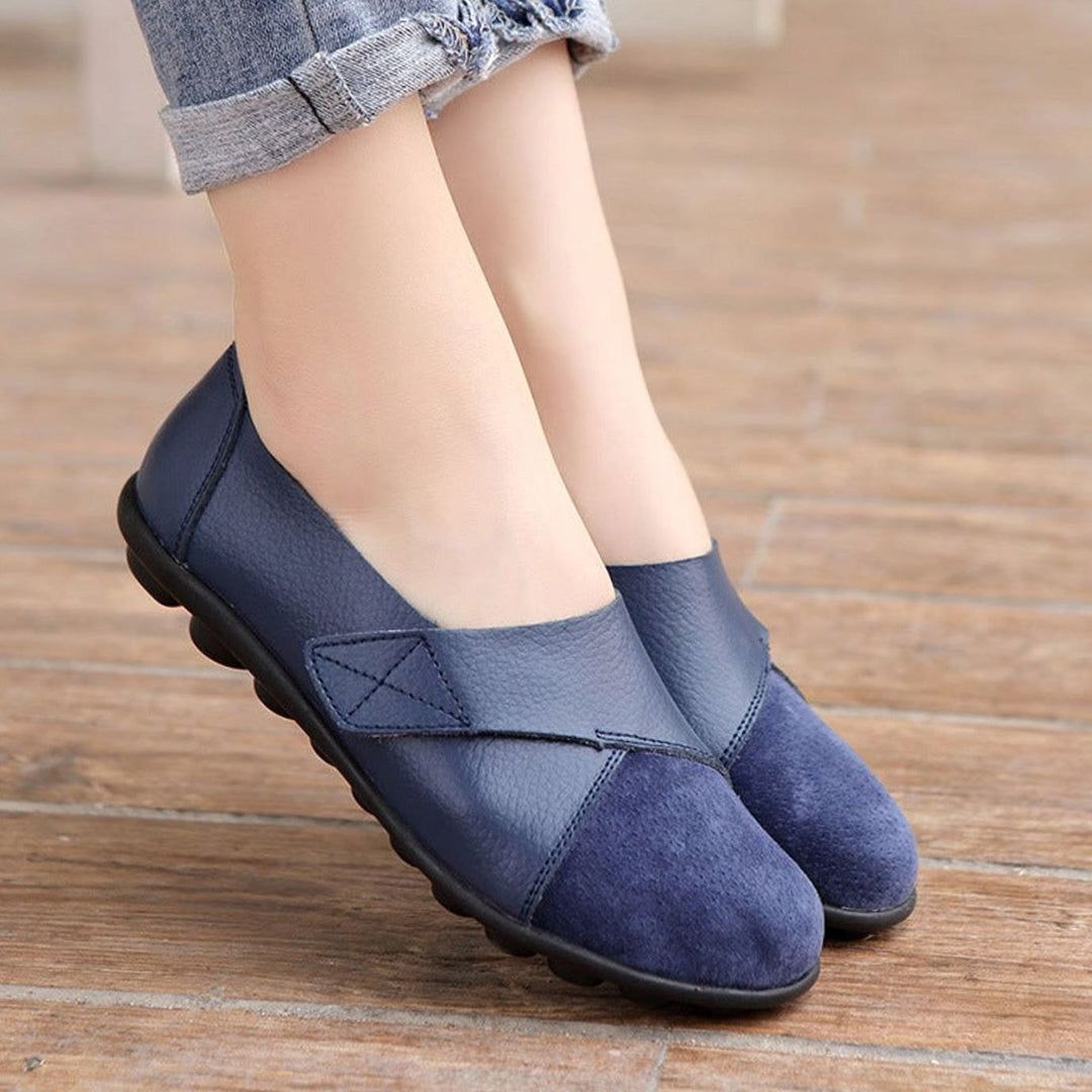 Women's Leather Slip-On Flat Loafers Cushioned Insole - Blue