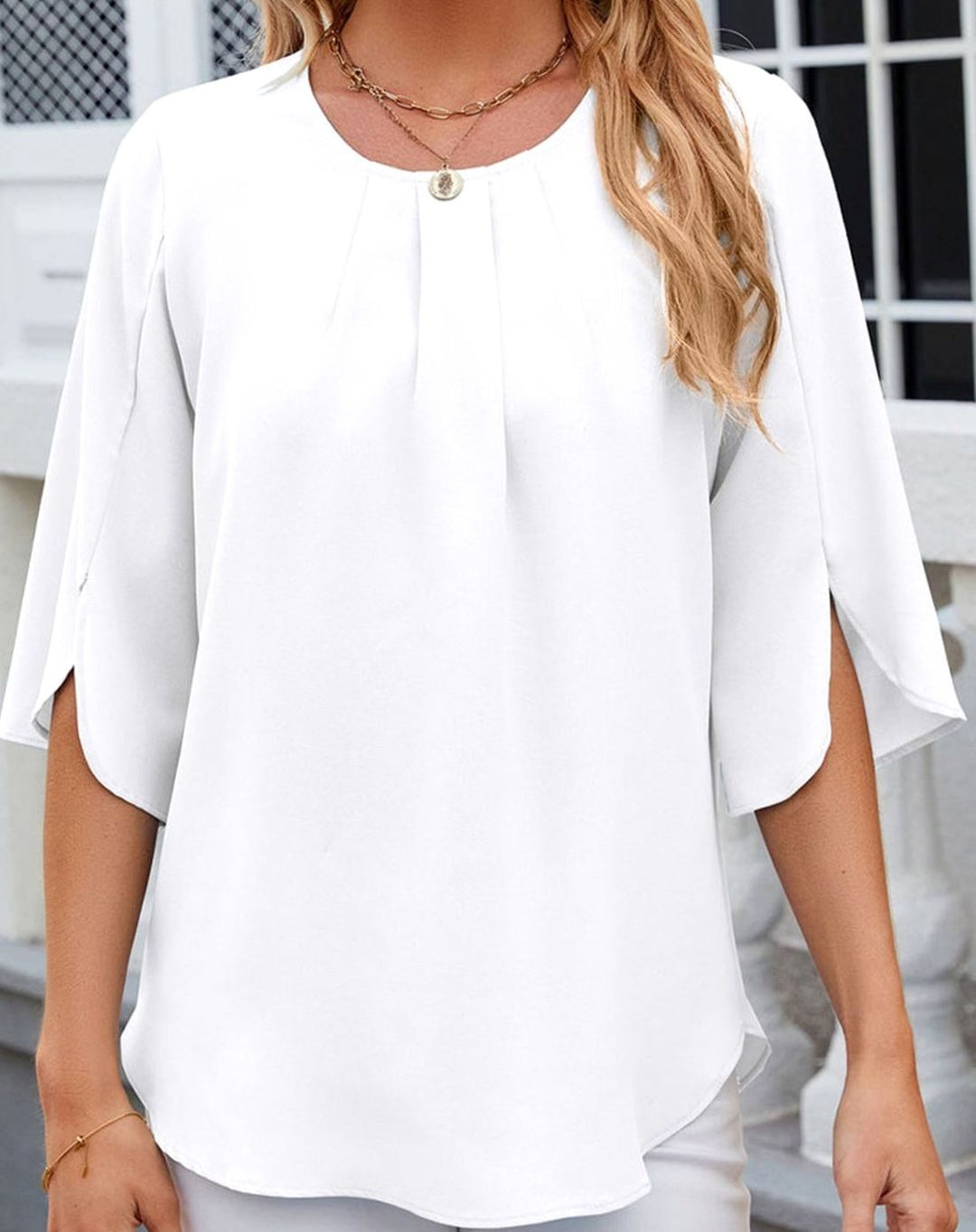 Women's Pleated Round-Neck Half-Sleeve Relaxed Blouse