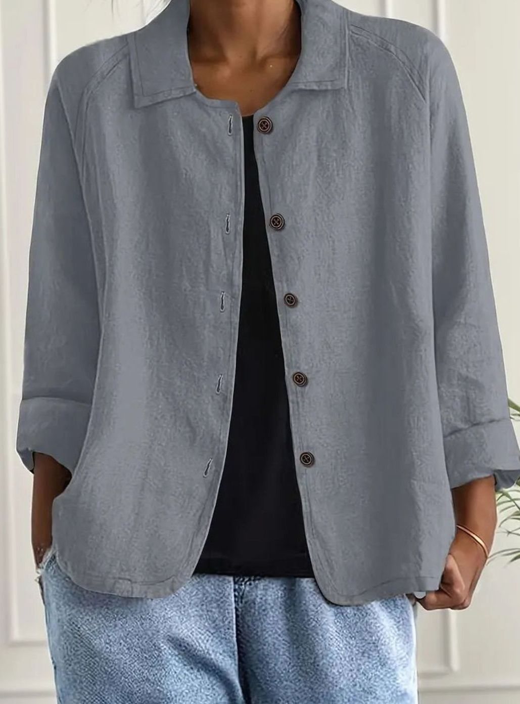 Women's Relaxed Collared Button-Front Three-Quarter Sleeve Shirt - Grey