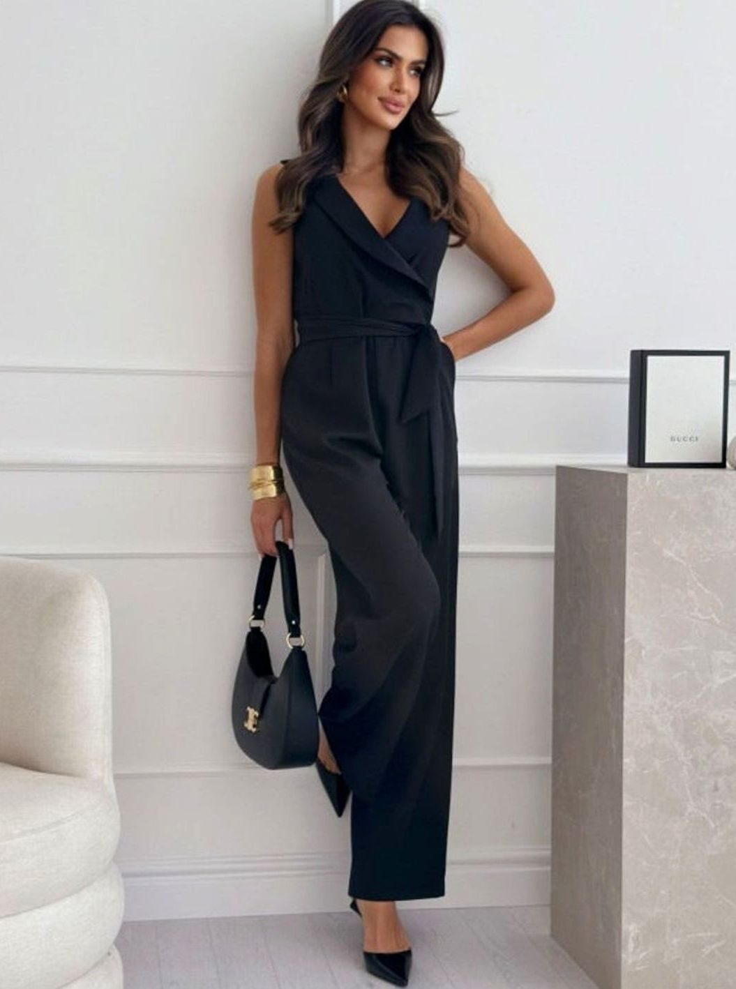 Women's Sleeveless V-Neck Belted Wide-Leg Jumpsuit - Black