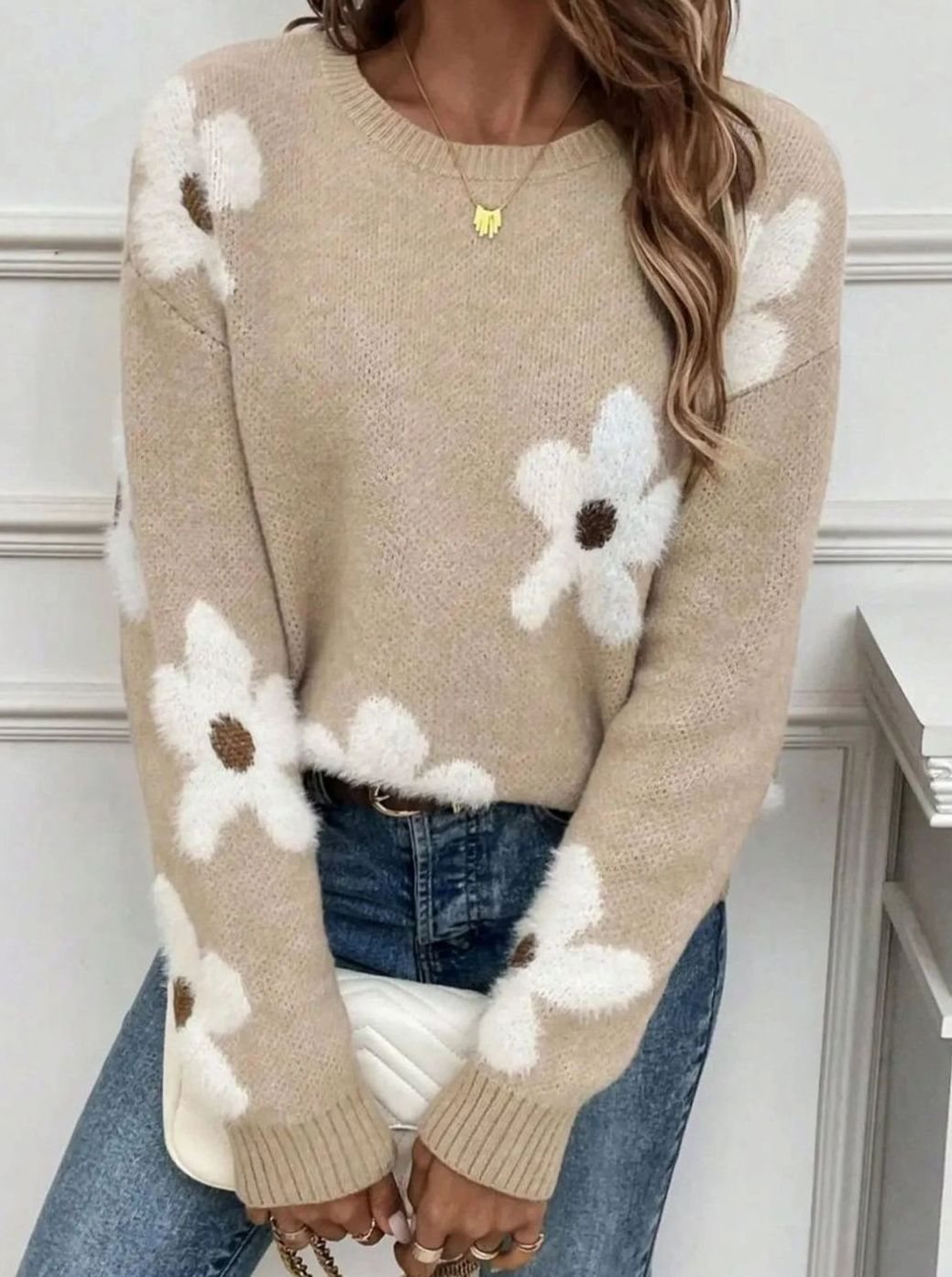 Women's Supersoft Floral Daisy Crew Neck Knitted Jumper