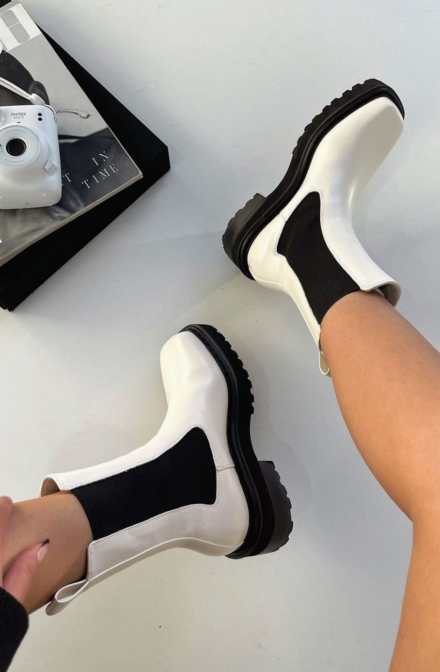 Women's Two-Tone Chunky Sole Chelsea Ankle Boots