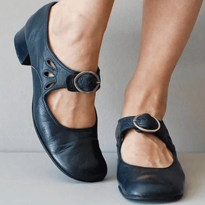 Women's Vintage Buckle-Strap Low-Heel Mary Jane Shoes - Blue
