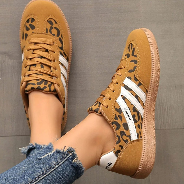 Women's Wide Toe Box Orthopedic Lace-Up Trainers