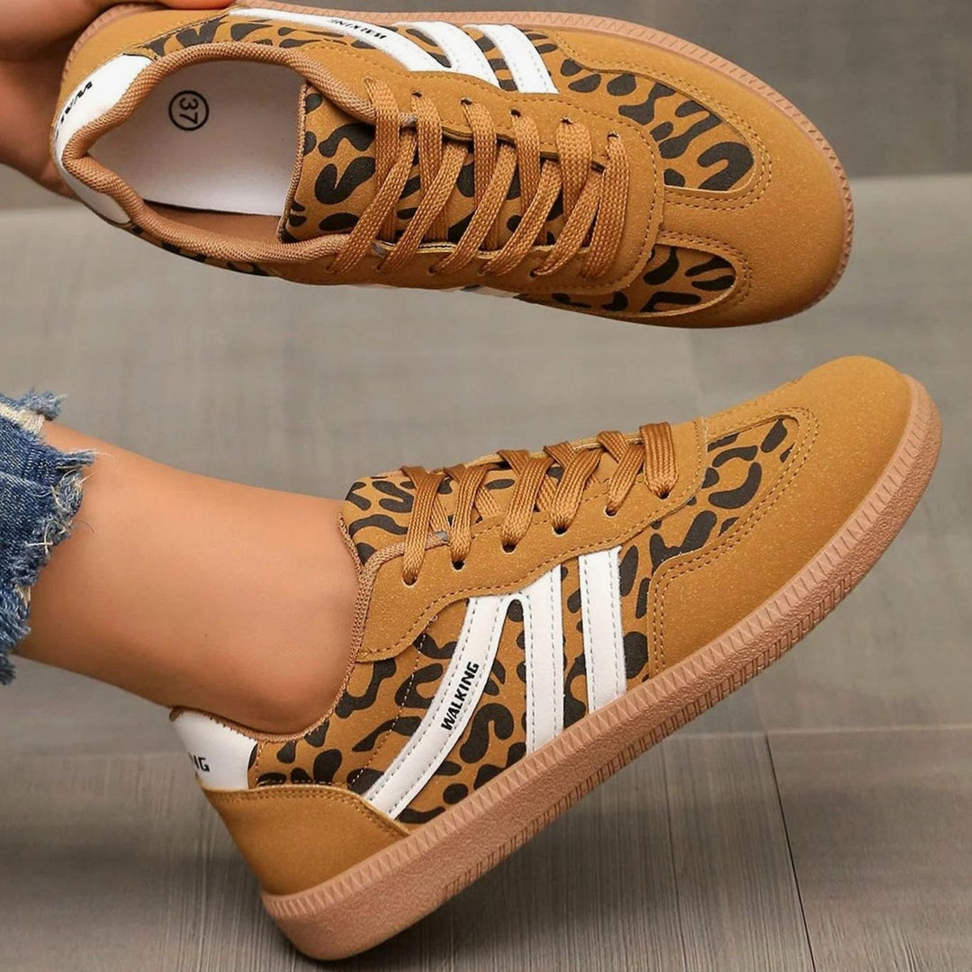 Women's Wide Toe Box Orthopedic Lace-Up Trainers