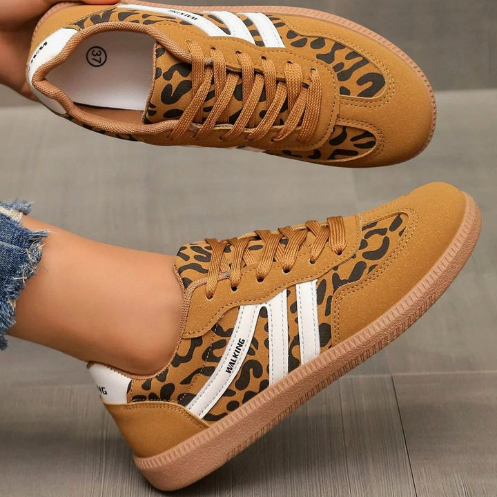 Women's Wide Toe Box Orthopedic Lace-Up Trainers