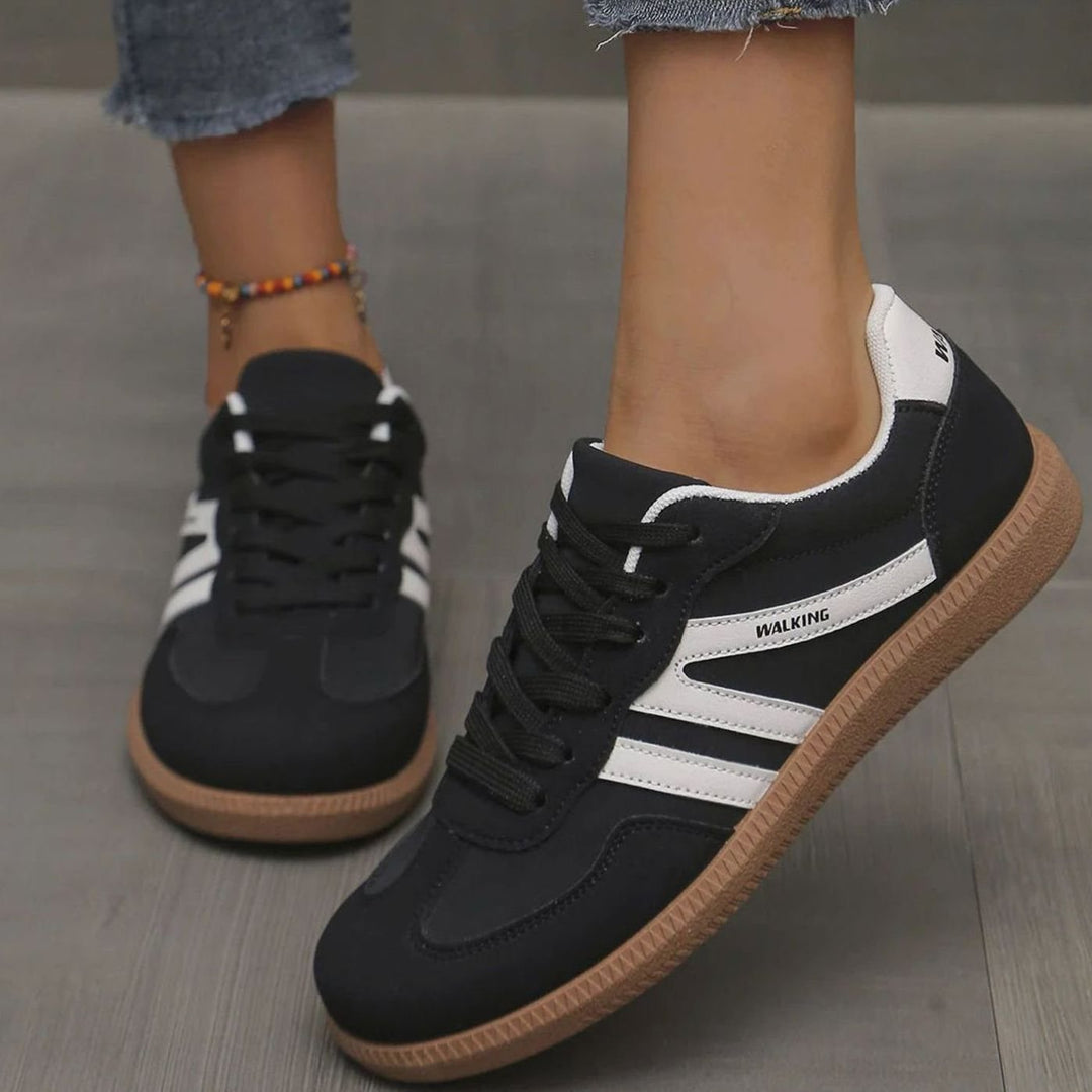 Women's Wide Toe Box Orthopedic Lace-Up Trainers