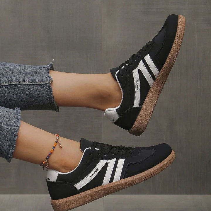 Women's Wide Toe Box Orthopedic Lace-Up Trainers
