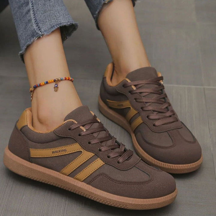 Women's Wide Toe Box Orthopedic Lace-Up Trainers